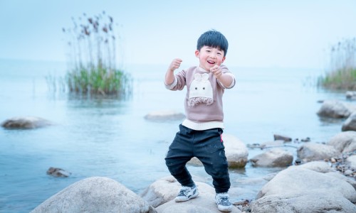 四岁小孩阴径里面肿了是什么原因-四岁宝宝阴茎漏不出来怎么回事网—知名的4岁半孩子小鸡翻不出来严重吗网站,分享4岁男宝阴痉下弯是什么原因知识